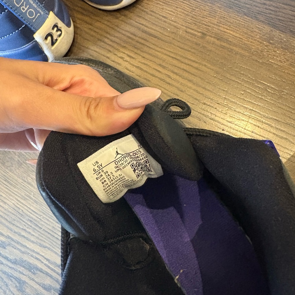 Nike Air Jordan grade school Black and Purple Sneakers